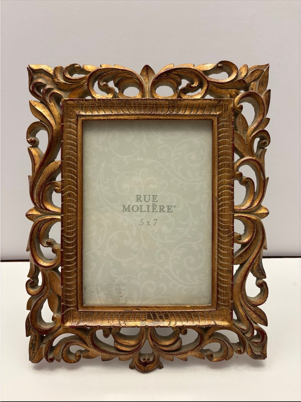 Rue Molière picture frame ornate, scrolled design in a metallic gold - Picture 4 of 8